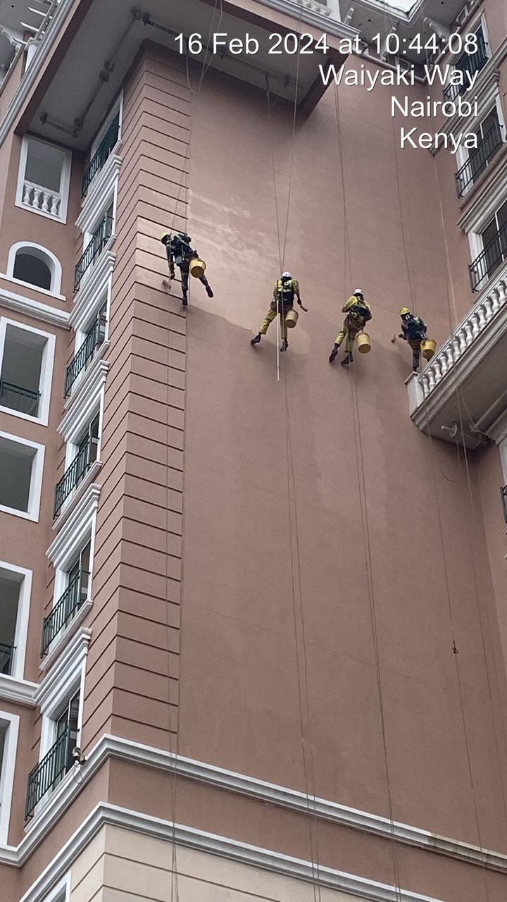 Kempinski - Painting Photo (1)