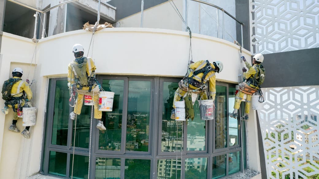 Naura's _ front _ painting